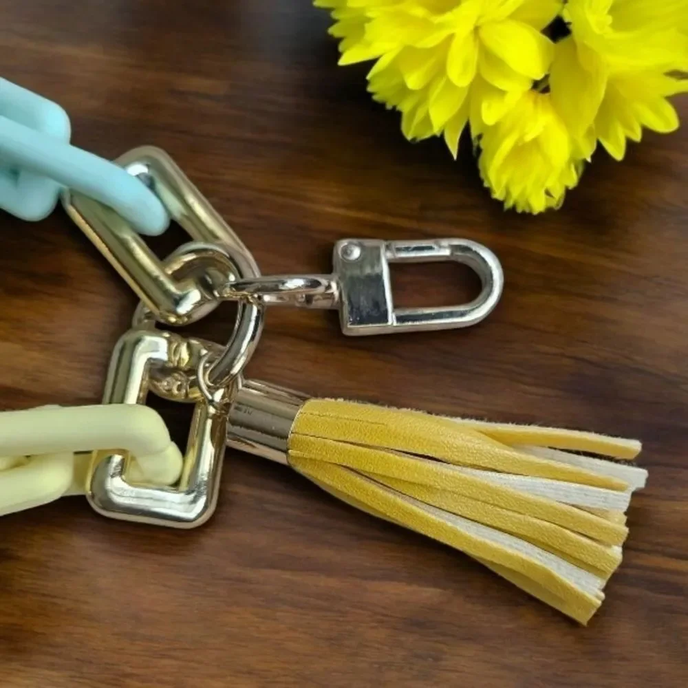 Stylish Blue and Yellow Chain Keychain